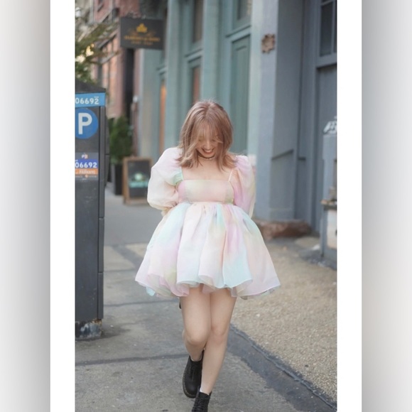 NWT Selkie puff dress. Size S - Picture 9 of 16